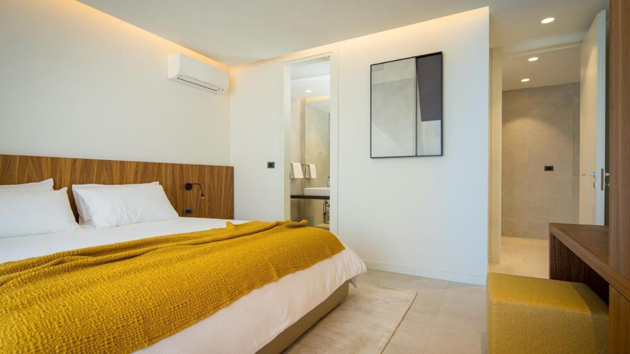 Villa Z6 *